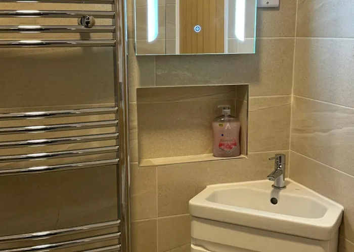 King-bed En-suite * Windermere